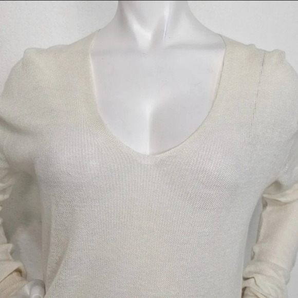 Theory Ribbed Ivory V-Neck Sheer Coquette Coastal Linen Blend Sweater Size 00/0 - Picture 2 of 7
